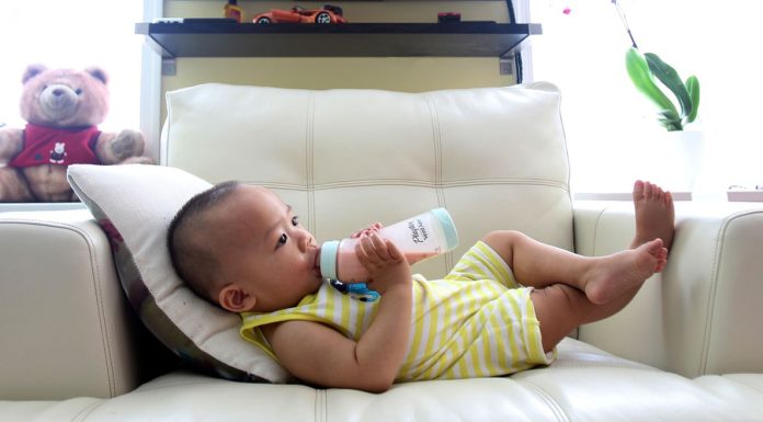 Why Baby Clicking While Bottle Feeding Why-Baby-Clicking-While-Bottle-Feeding